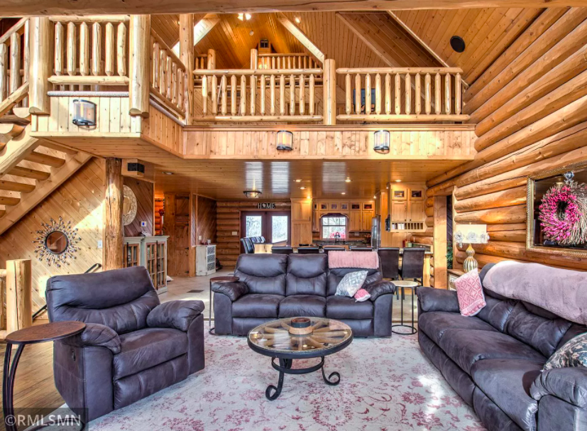 Spring Valley, Wis. loft house 3